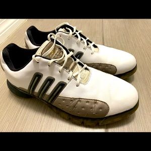 Adidas men’s golf shoe size 9.5